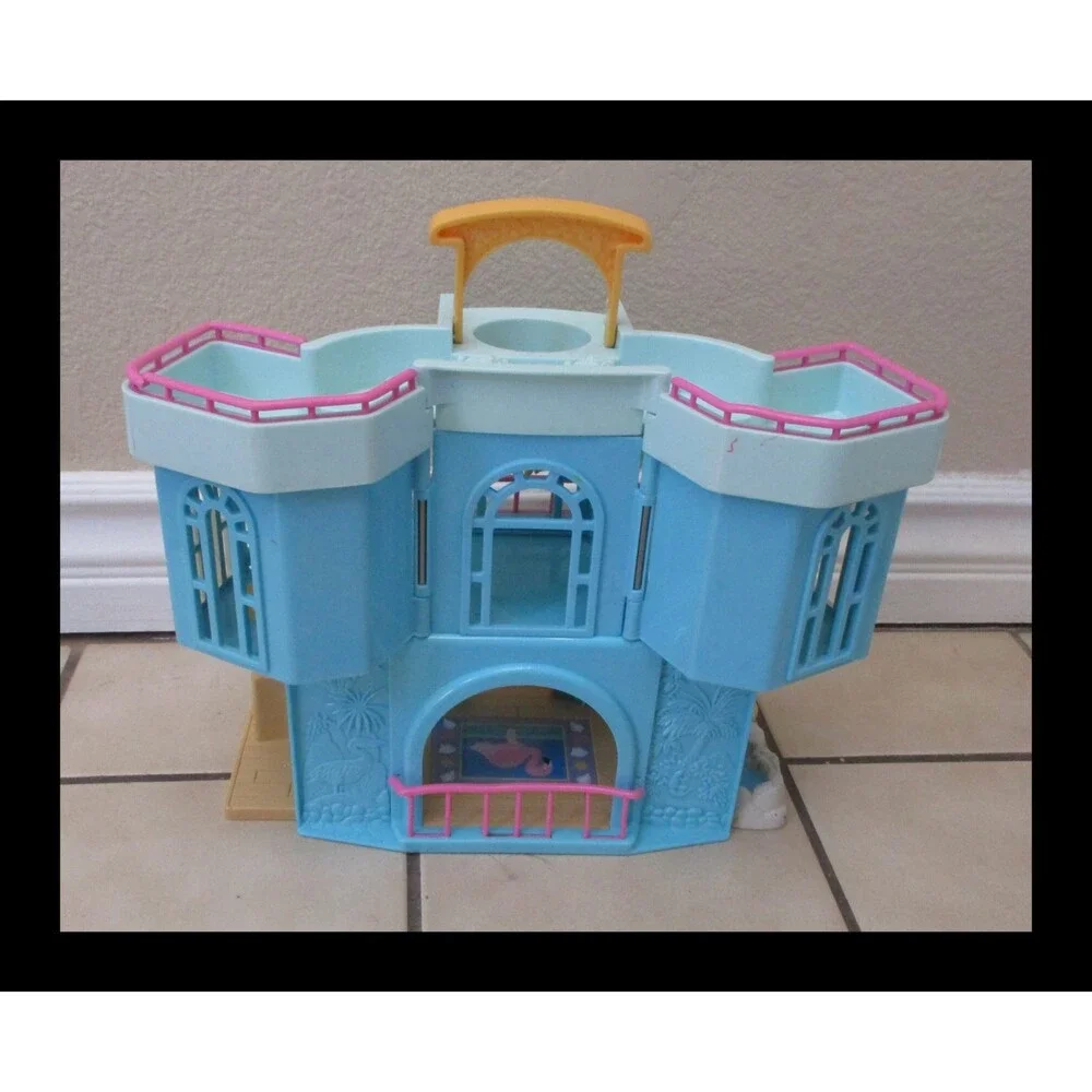 Fisher Price Sweet Streets Beach House with Very Rare Ocean Mat